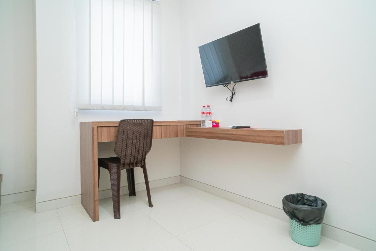 Reddoorz Plus @ Jalan Pemuda Timur Bojonegoro Eksteriør billede