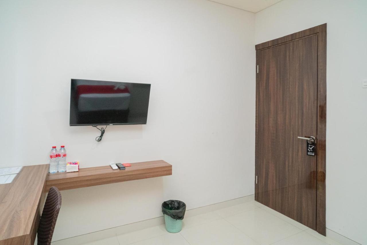 Reddoorz Plus @ Jalan Pemuda Timur Bojonegoro Eksteriør billede