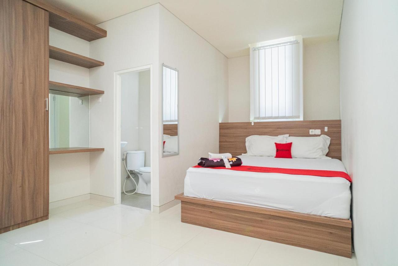 Reddoorz Plus @ Jalan Pemuda Timur Bojonegoro Eksteriør billede